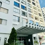 leslies apartamentos