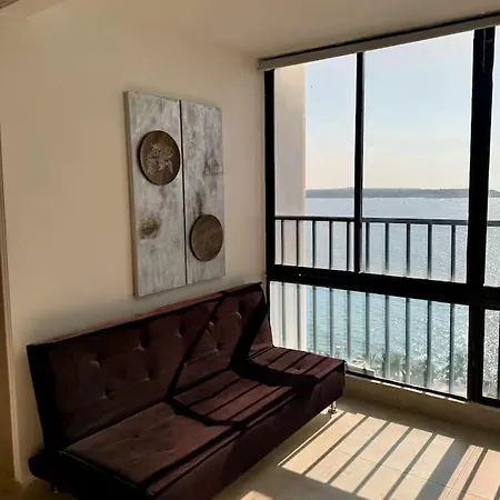 Apartment Leslies *